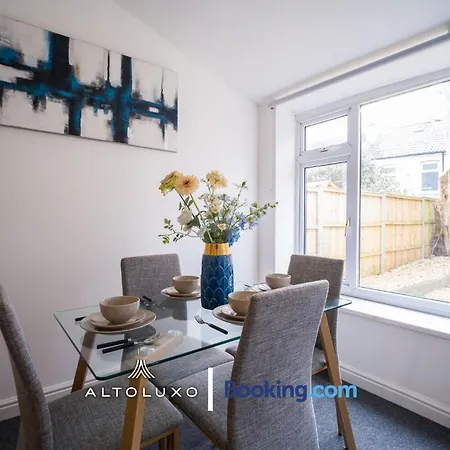 Appartement Byron Spacious 4br 2-storey House By Altoluxo Short Lets & Serviced With Free Wifi & Parking Bristol