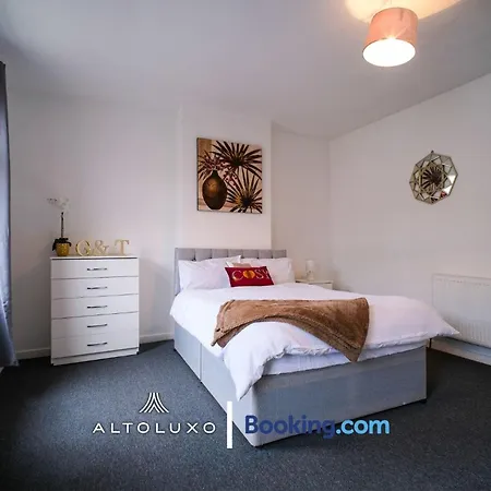דירה Byron Spacious 4br 2-storey House By Altoluxo Short Lets & Serviced With Free Wifi & Parking